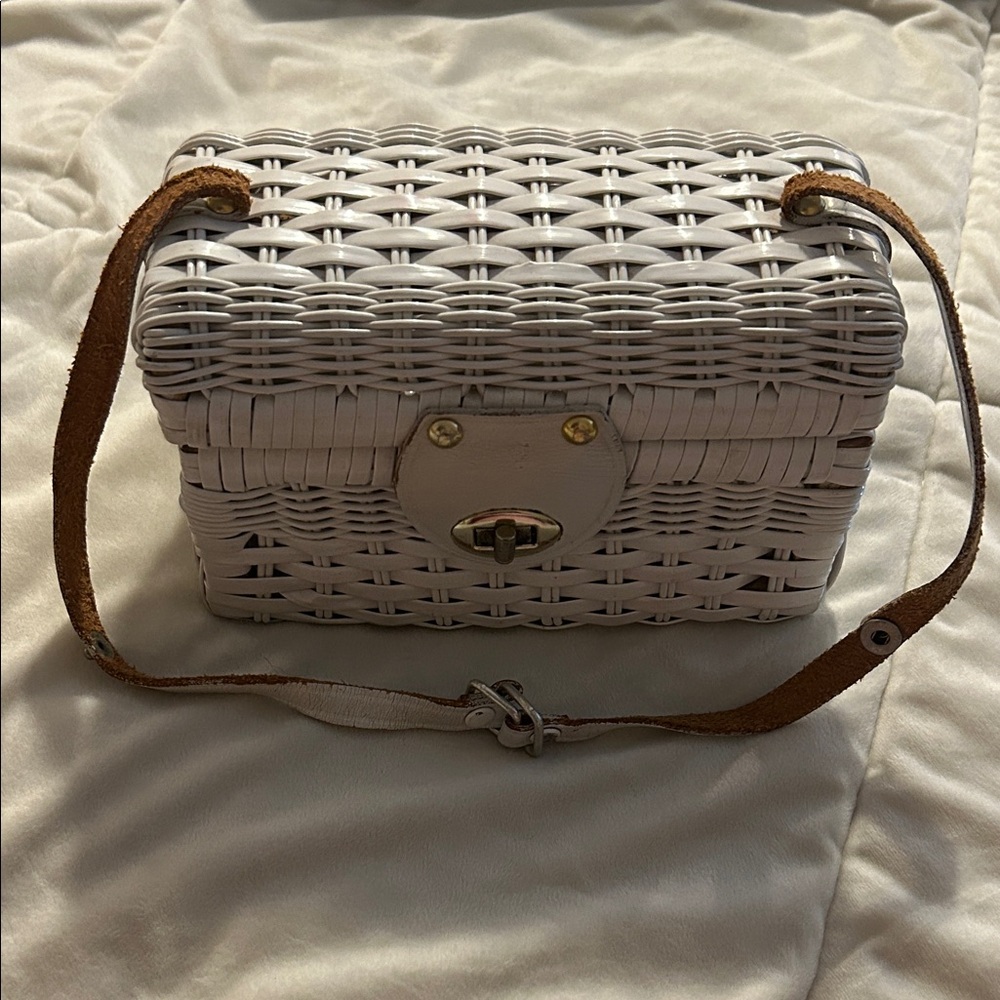 Elegant White Wicker Bag